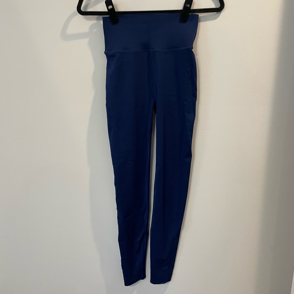 Fabletics High Waisted ScupltKnit leggings.